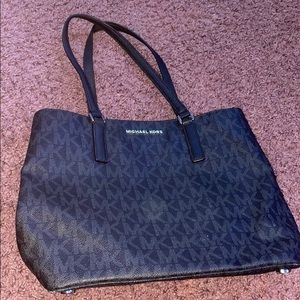 MICHEAL KORS PURSE
